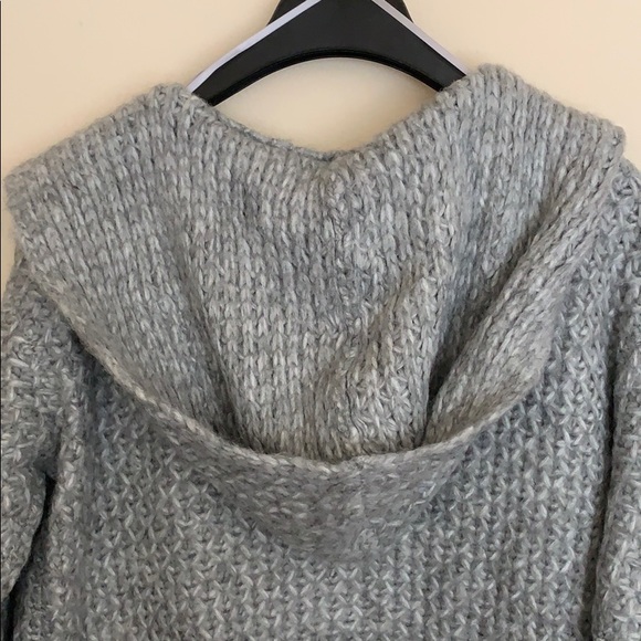 RO & DE Textured Stitch Cardigan - Picture 9 of 10